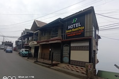 JASWIN SHANTI PRIYA,, Darjeeling