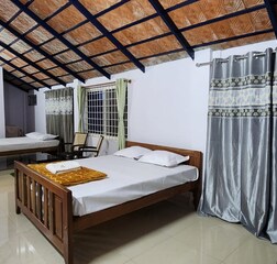 Room1