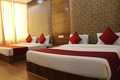 Hotel Royal plaza@ 4 min walk from CHD railway station, Chandigarh