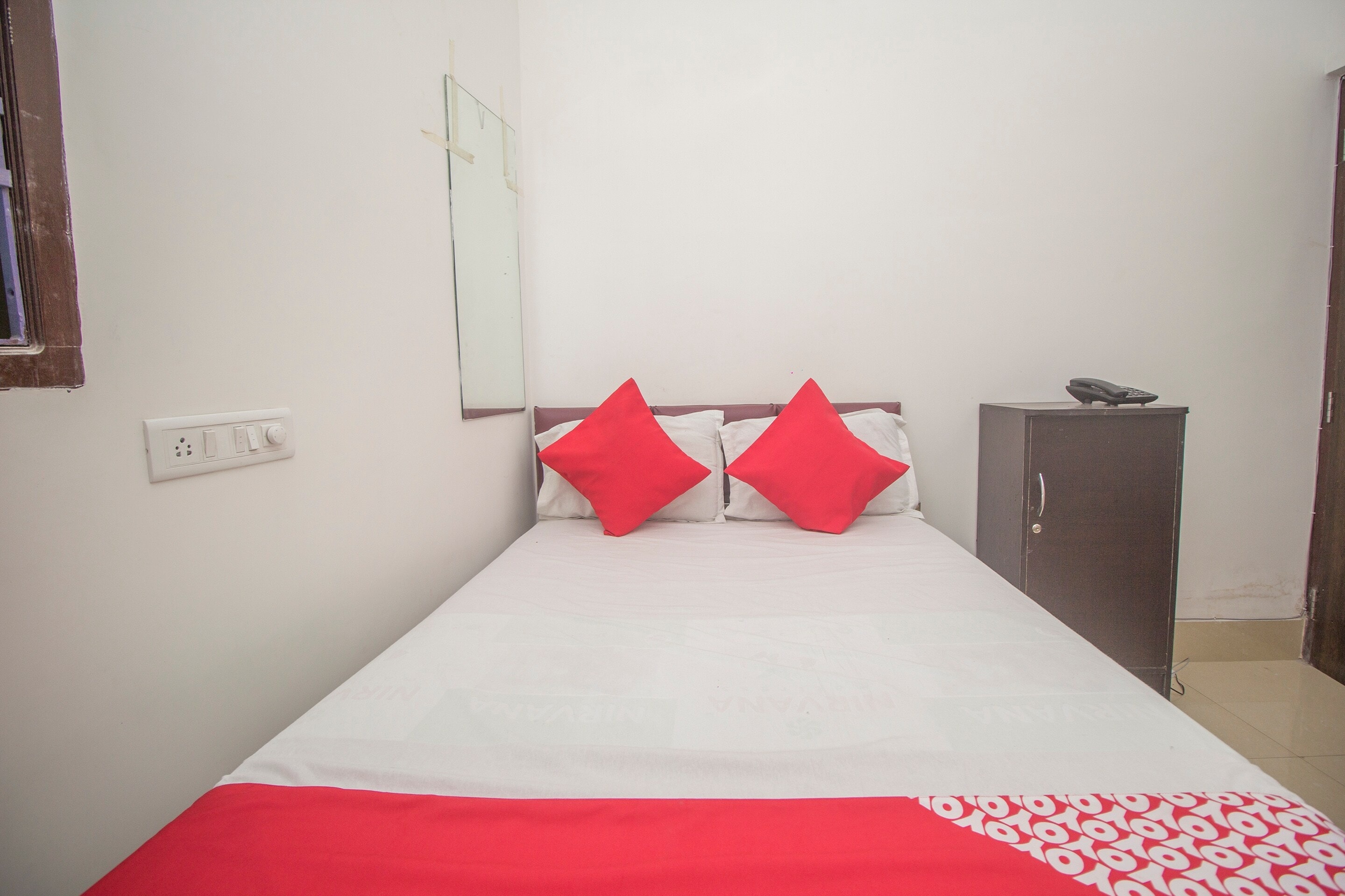 Super Hotel O Kshounish Residency - Tap to explore photos