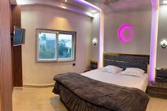 SHRI RADHEY KRISHNA HOME STAY, Vrindavan