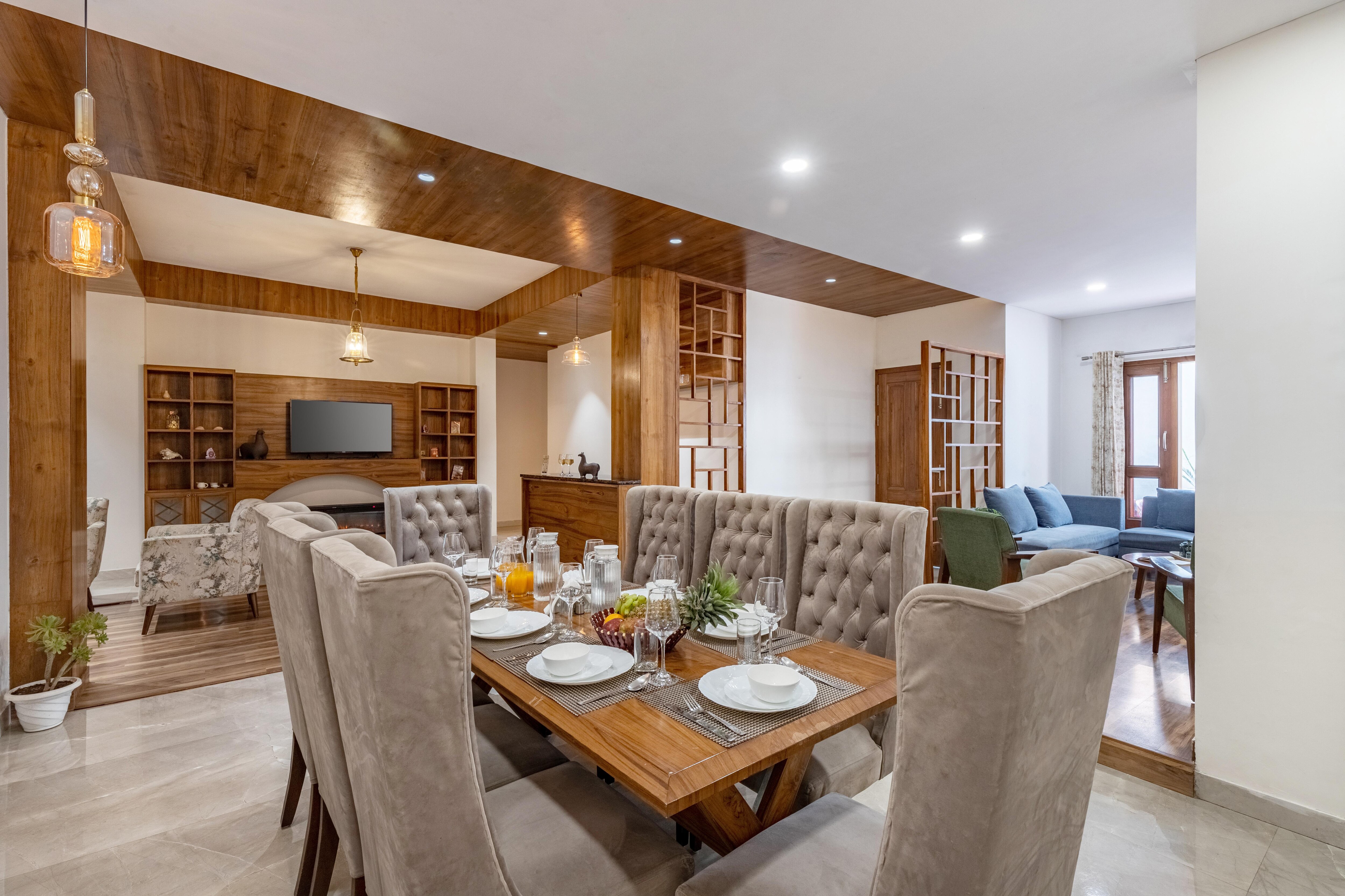 ELIVAAS 3 BHK with Garden | Dreamland Regal - Tap to explore photos