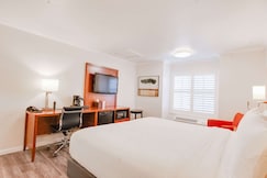 Ramada by Wyndham Mountain View, Santa Clara