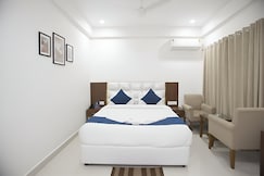 Hotel Skyland, Warangal