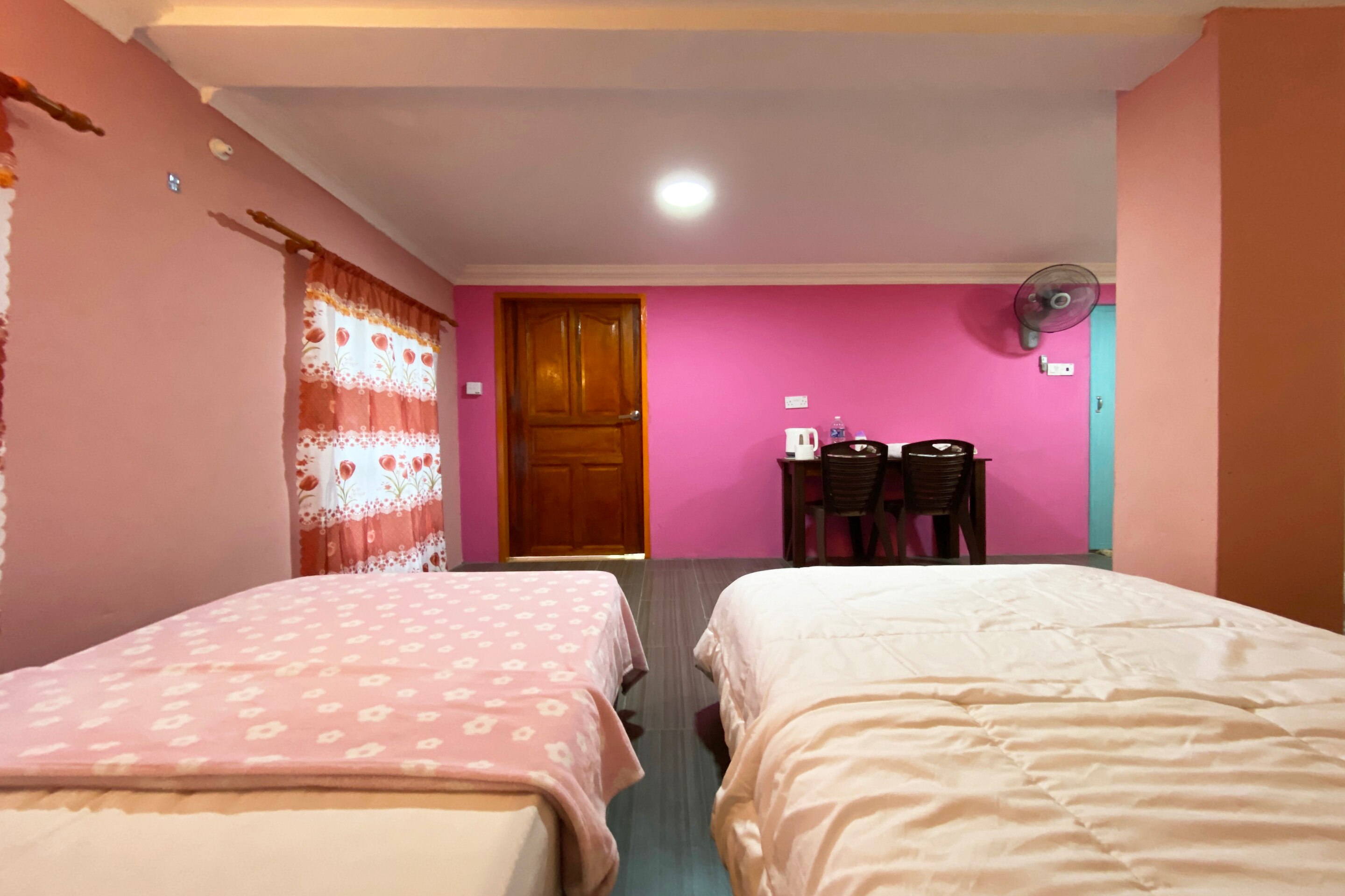 OYO HOME 90285 Pogimpaan Homestay - Tap to explore photos