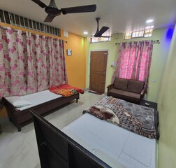 Triple bedded Room With Free Wifi