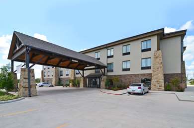 Best Western Plus Emory At Lake Fork Inn & Suites - Tap to explore photos