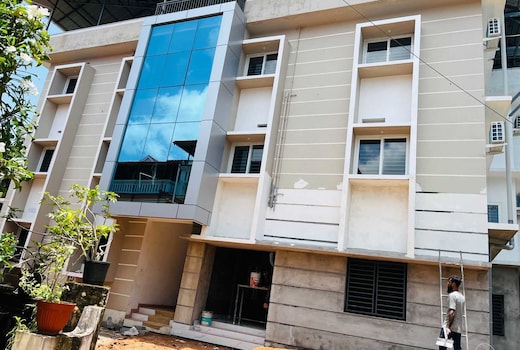 Hotel O Engineering College Sreekaryam Formerly B S Plaza