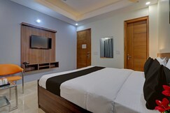 OYO The Indian Hotel, Gurgaon