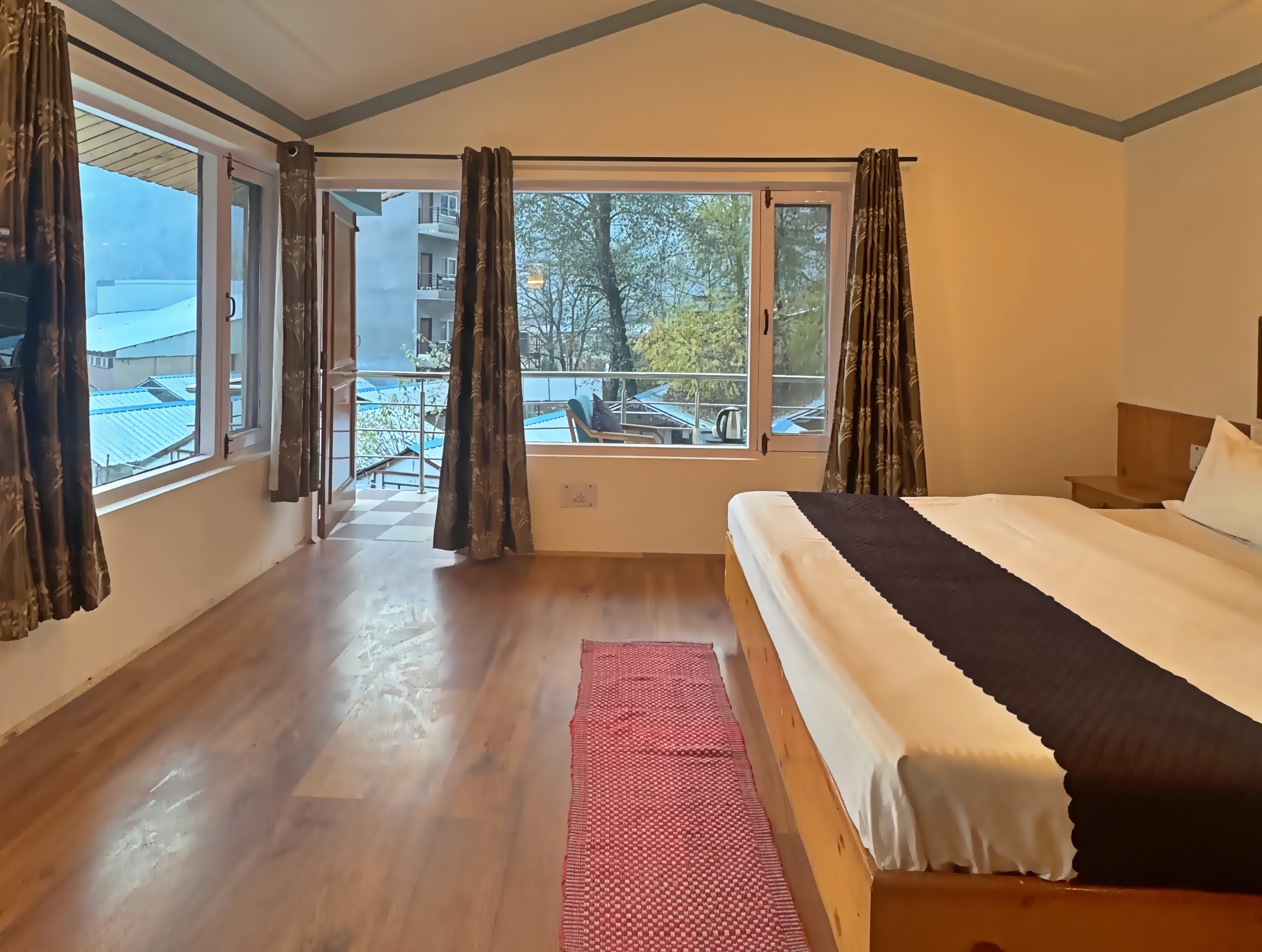 Sylvan Woods Cottages - Tap to explore photos