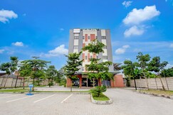 Townhouse Oak near The Park Mall Solo formerly D’Nawasena Guest House, Surakarta