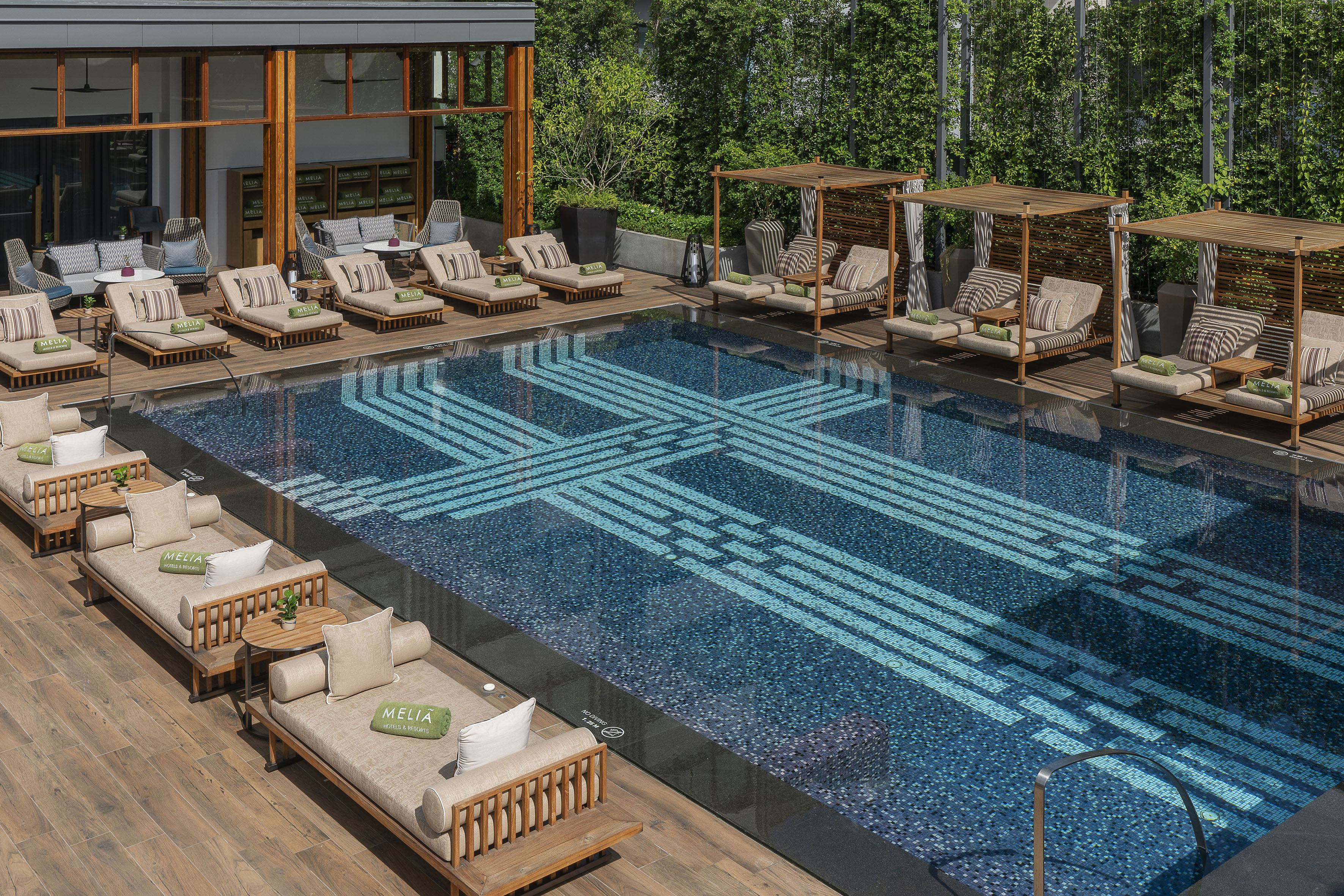 Melia Chiang Mai - Tap to explore photos