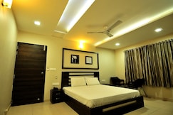 Hotel Sunrise Grand, Modasa