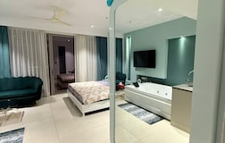 Jacuzzi.High Rise Sea
Green Peaceful
Retreat(14th)