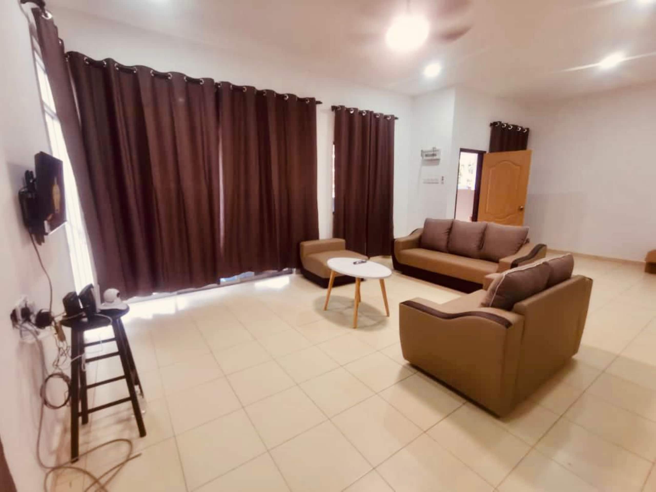 OYO Homes 90524 D'j Pegaso Serom Homestay - Tap to explore photos