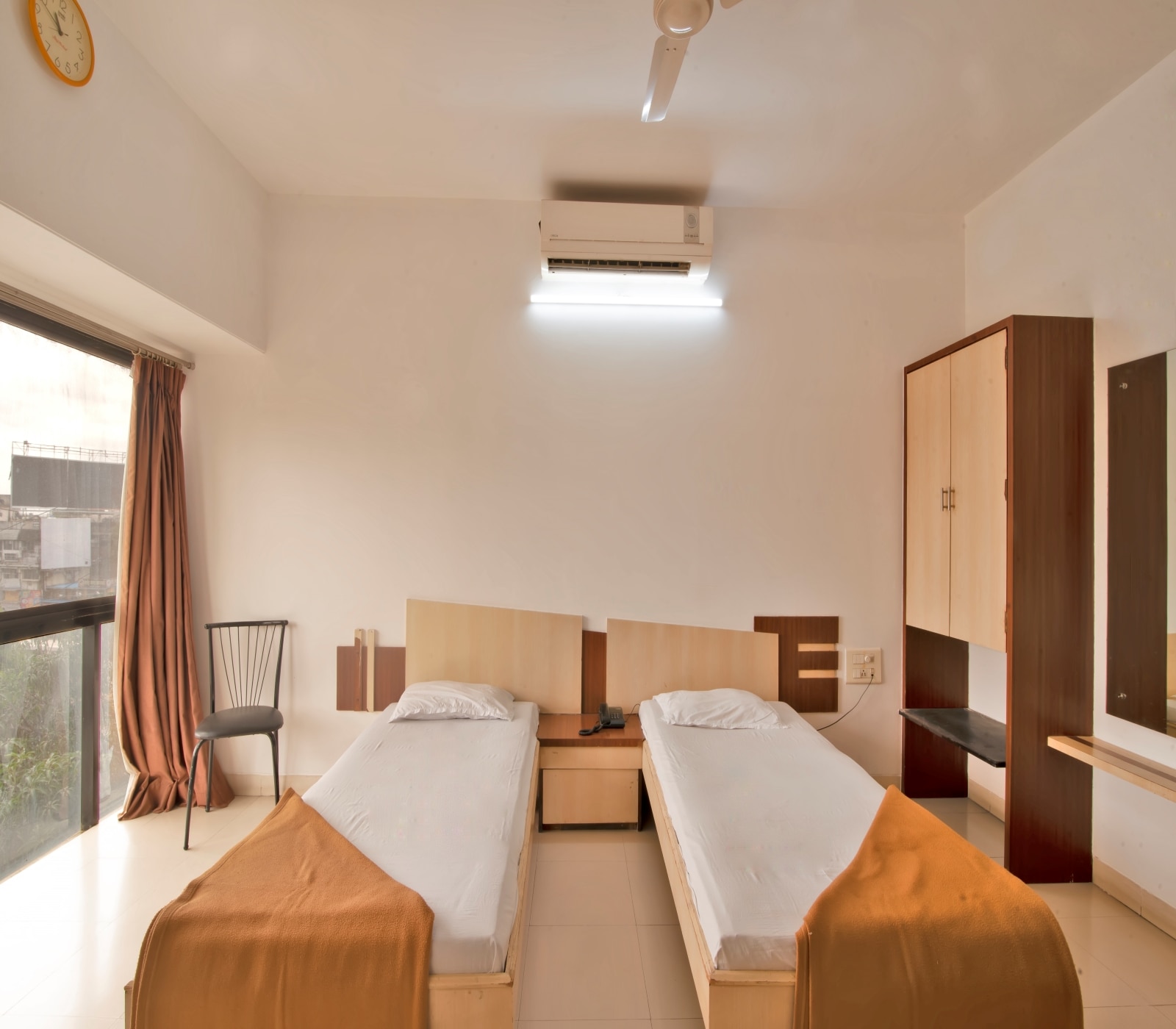 Hotel Rajmahal - Tap to explore photos