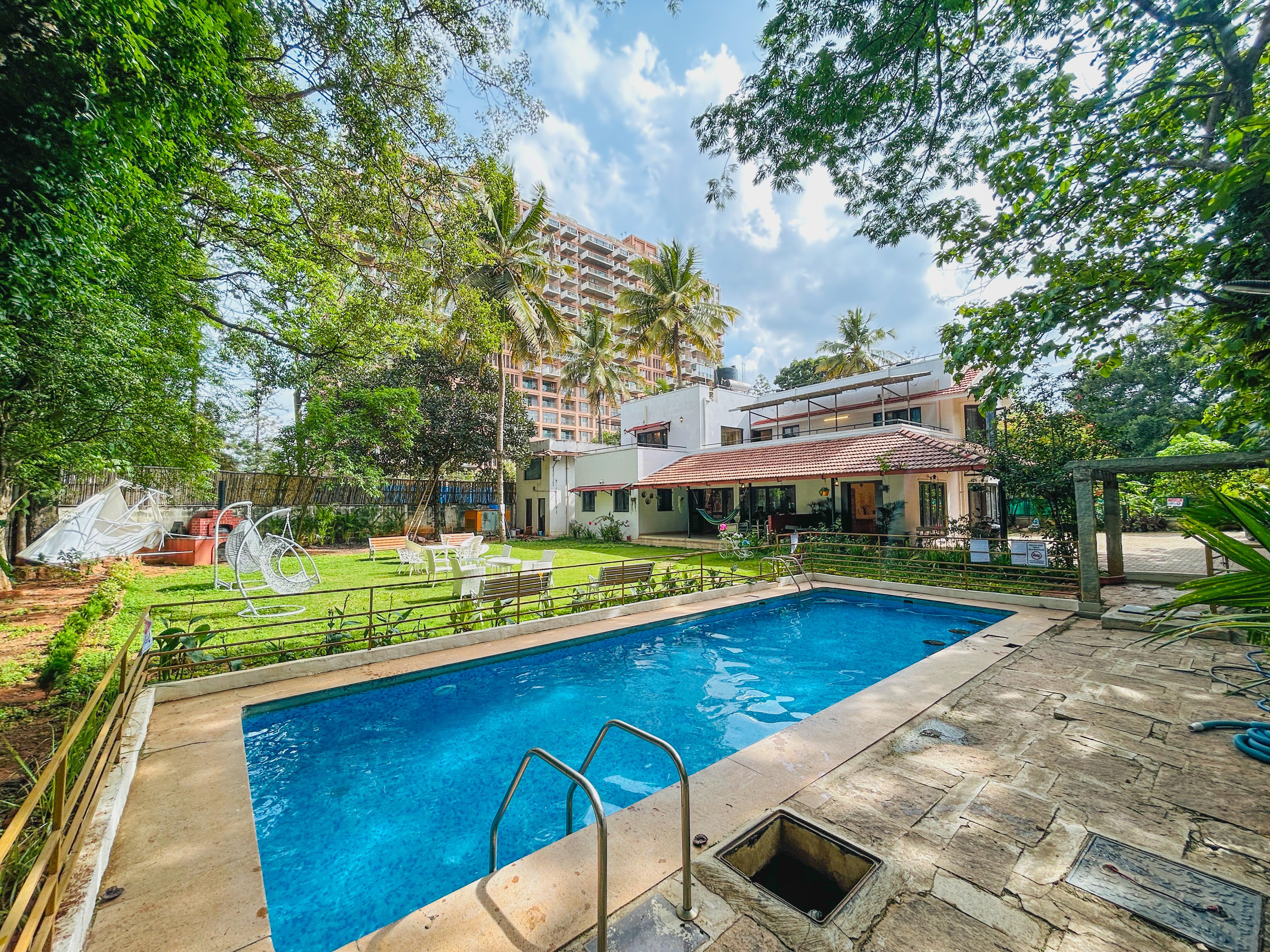Casa Blue Spacez Pool Villa - Tap to explore photos