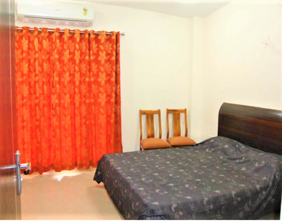 Swami Bunglow 7 BHk - Tap to explore photos