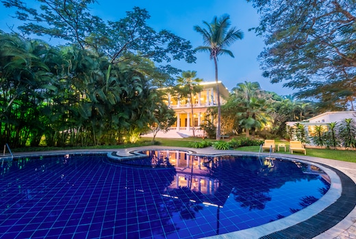 Royal Orchid Metropole