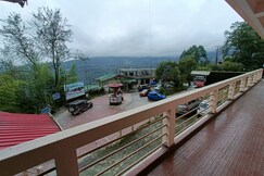 Clouds hotel and restaurant, Ravangla