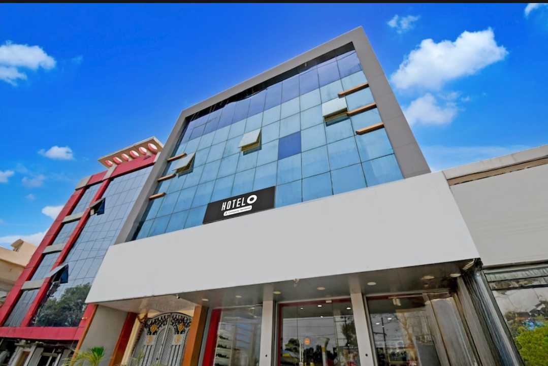 Hotel O Medical College Basaratpur Gorakhpur - Tap to explore photos