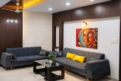 Grand 4BHK Living in City Center luxury apartment, Ahmedabad