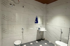 Cozy nest Bombay Hospital, Indore