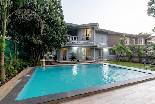 DanCenter Trizi Villa | 4BHK | Pvt Pool | Gazebo | Lonavala