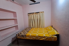 A-KUTTY HOMESTAY, Valparai