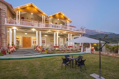 StayVista at SilverOaks Cottage, Dehradun