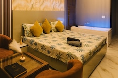 Hot Jacuzzi Studio for Cozy Winter Nights, Greater Noida