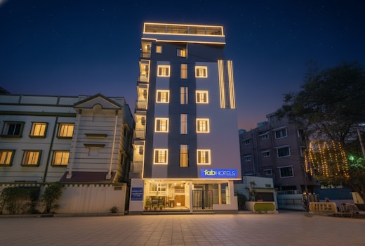 FabHotel Crystal Suites - Near Marathahalli Junction