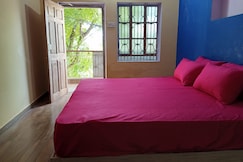 Radhika Guest House, Reengus