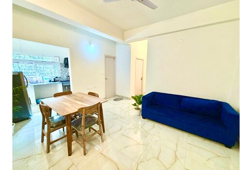 StayEasy Hazel Rooms