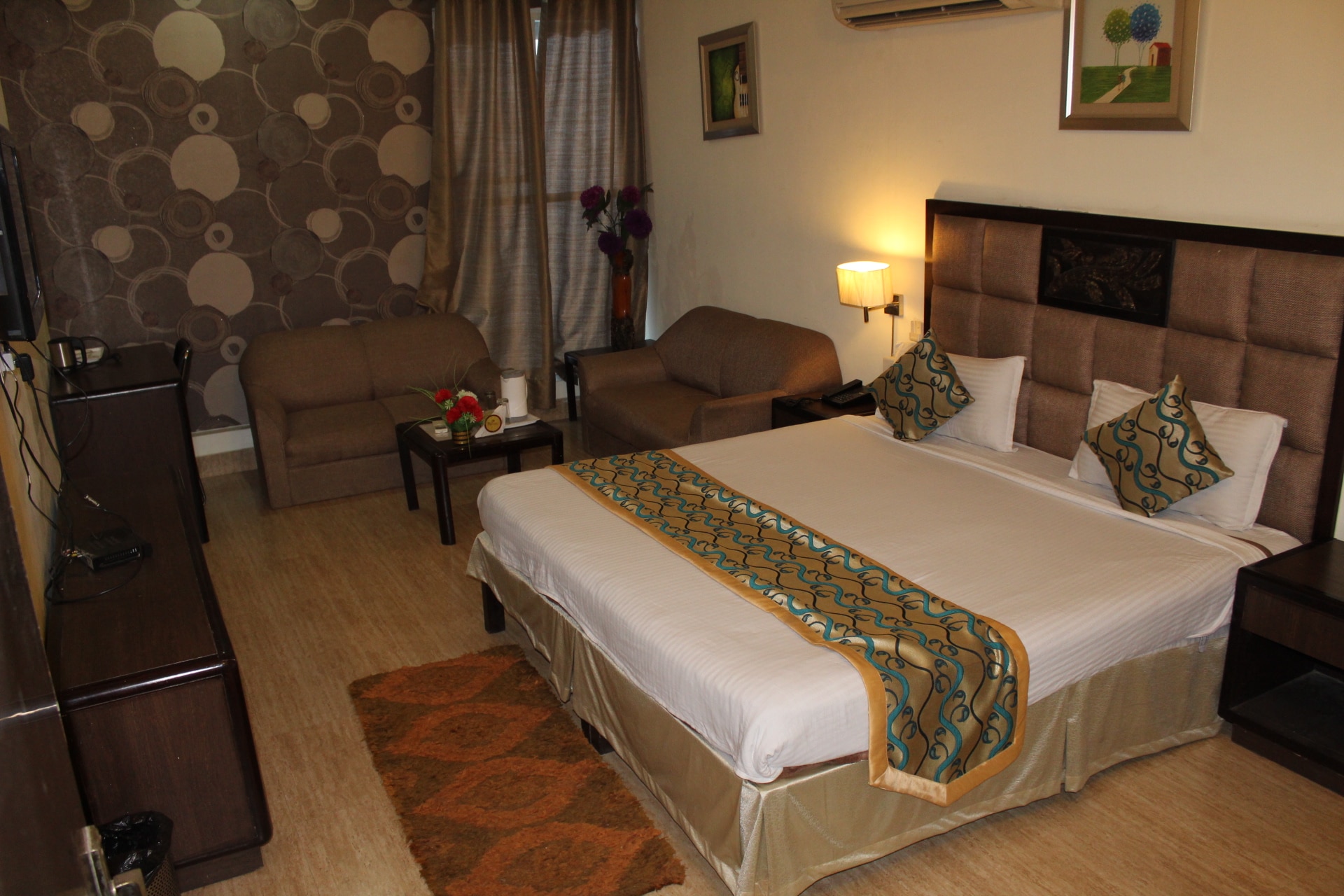 Hotel Dreamz Residency - Tap to explore photos