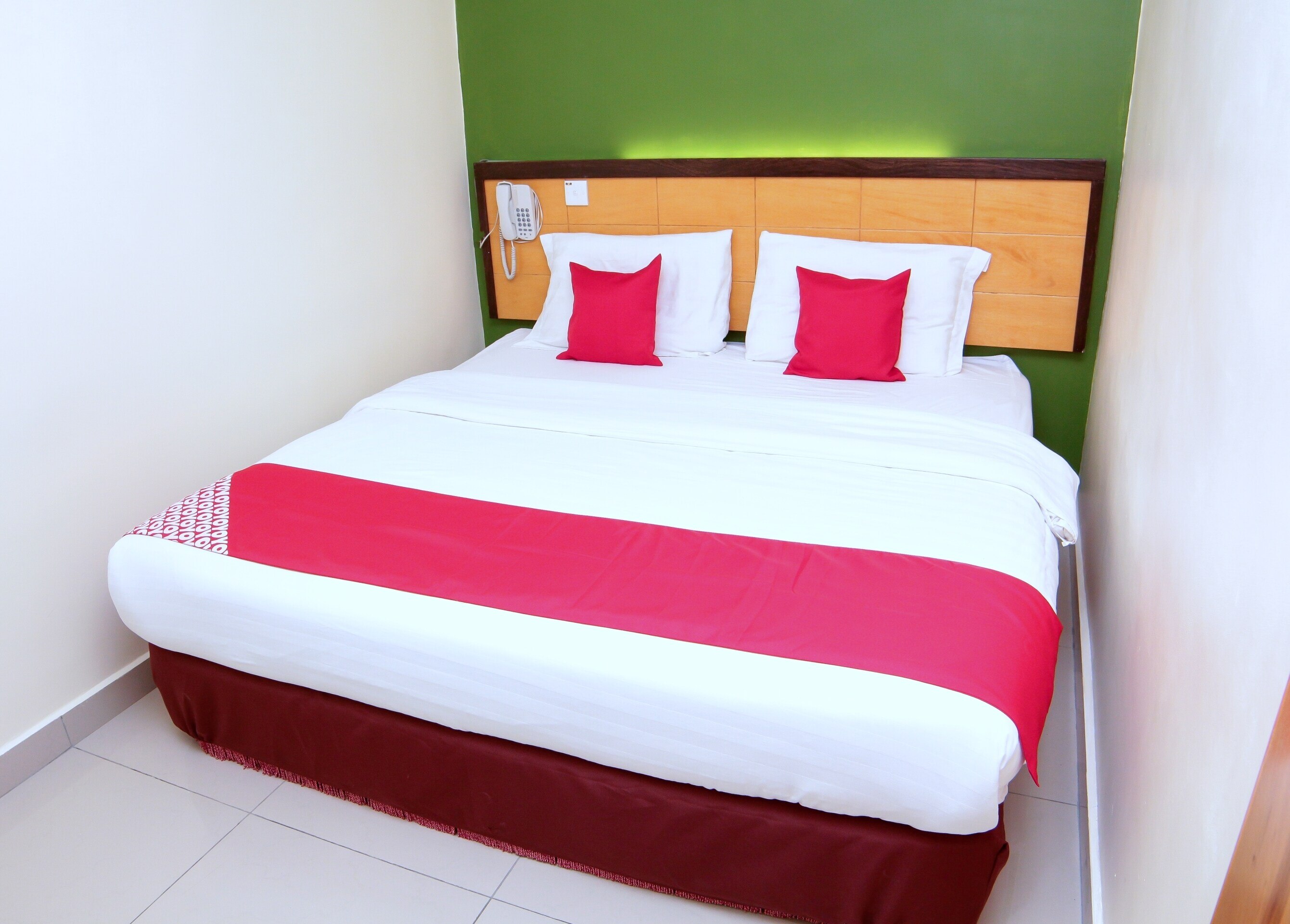 Oyo 44054 Holiday Mansion Inn Standard Sibu Price Address Reviews