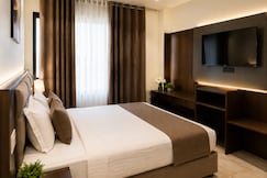 The Prominence Premium Hotel & Cafe, Greater Noida