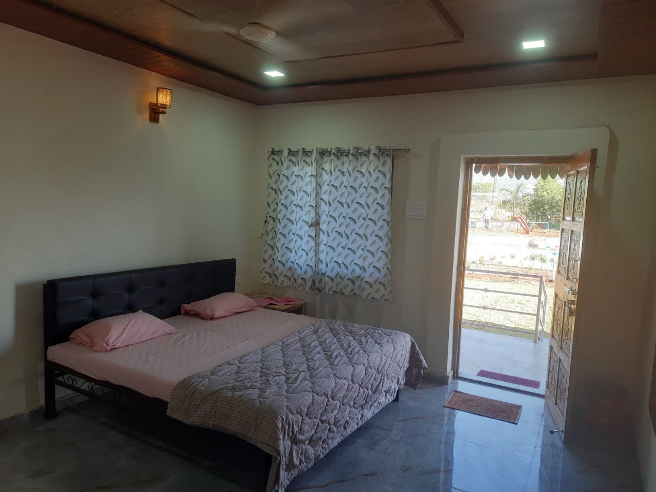 Fulrai Farm Lakeside Agro Tourism - Tap to explore photos