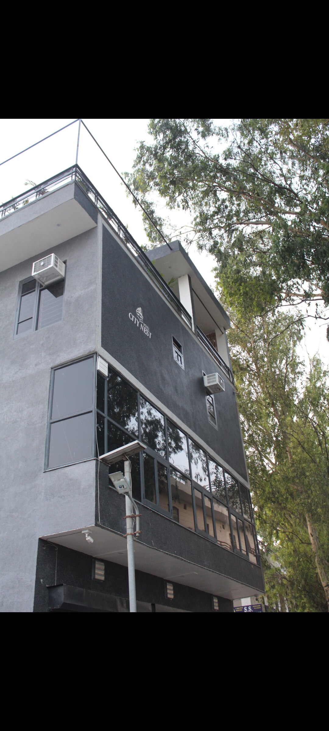Hotel City Nest, Karnal - Tap to explore photos