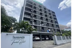 OYO 75446 Travis Inthamara 49, Bangkok