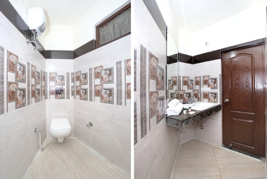Hotel O Rajesh Palace