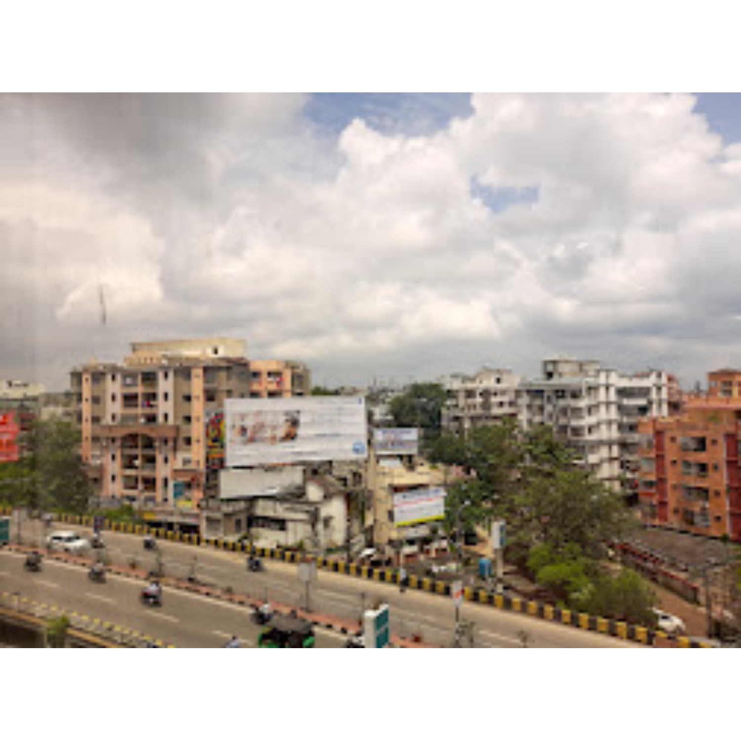 Hotel Bodhraj Inn - Tap to explore photos