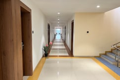 Hotel Avenue Plaza, Mundra