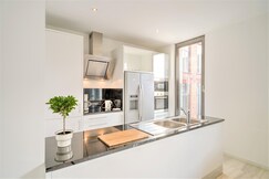 Lodge apartment in Central Antwerp, Antwerp