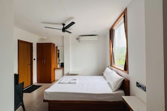 Rose Garden (next to Rajagiri Hospital), Cochin