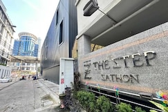 Collection O The Step Sathorn, 