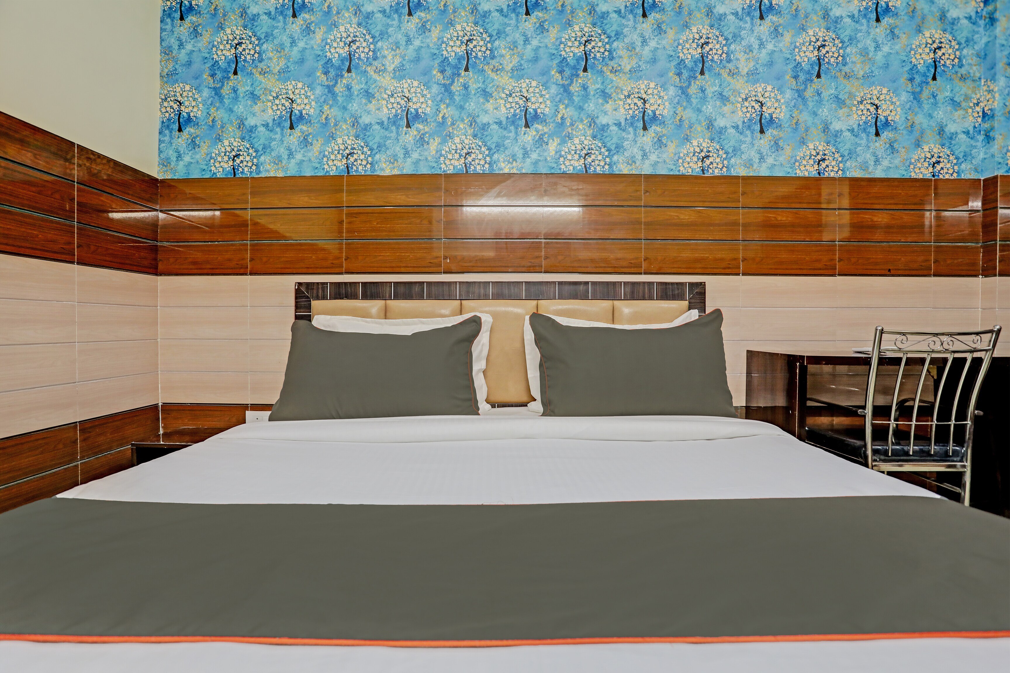 Hotel Aditya Residency Sector 63 Noida - Tap to explore photos