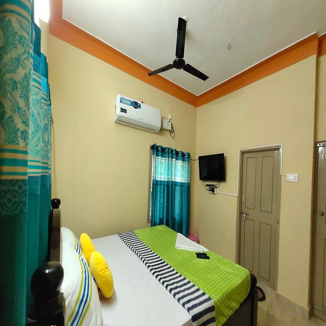Vizag Guest House - Tap to explore photos