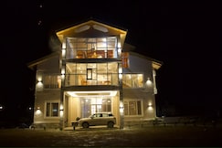 SNOW HEIGHTS, Sonmarg
