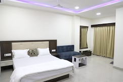 Hotel Balaji, Dhamnod